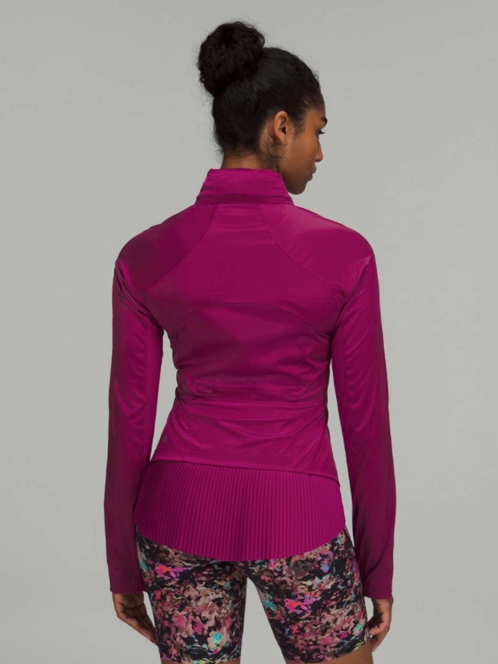 Like New Lululemon Goal Smasher Jacket. Color Magenta Purple. Size 8